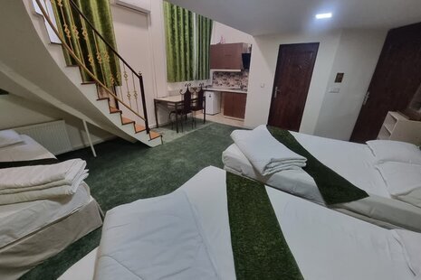 واحد دوبلکس 101 در هتل آپارتمان مشهد