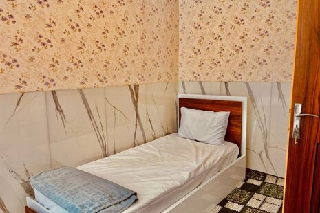 واحد مبله تک خواب 1 در هتل آپارتمان همدان