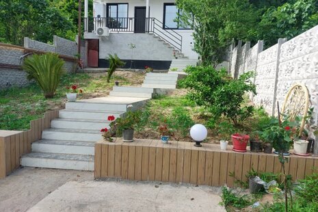 آپارتمان مبله دوخواب طبقه همکف دره جیر در لاهیجان