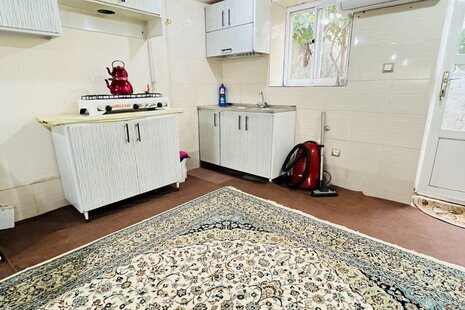 سوئیت واحد مبله در طبقه همکف ویلای رشت