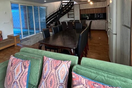 ویلا دوبلکس استخردار اسپیناس در سنقرآباد