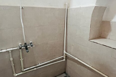 اتاق سلیمان سیرافی در اقامتگاه بومگردی کنگان