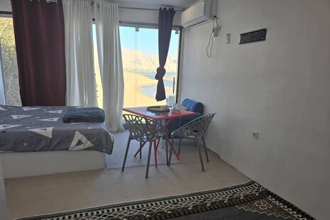 سوئیت 1 ساحلی در مجتمع اقامتی محمدزاده کنگان