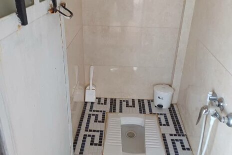 واحد  مبله تکخواب در طبقه اول ویلا کتی در آمل