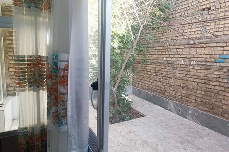 آپارتمان تکخواب تخت جمشید در اصفهان