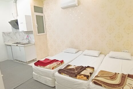 واحد چهار تخت در هتل آپارتمان در مشهد