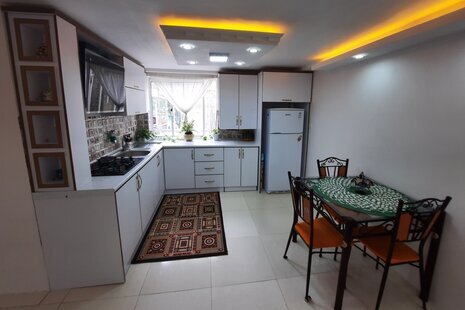 واحد طبقه همکف در روستای داخل بالا