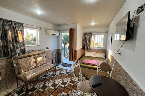 سوئیت خورشید 13 در بابلسر