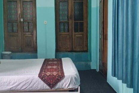 اتاق 15 متری گلبهار 1 دراقامتگاه بوم گردی اصفهان