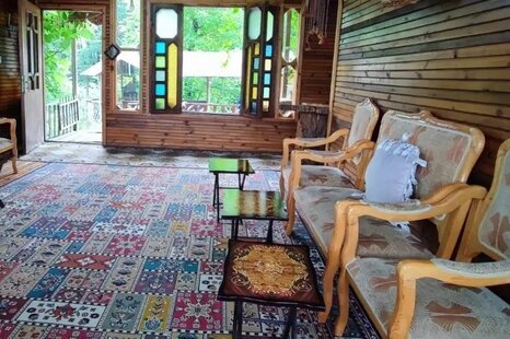 کلبه چوبی تک خواب ونوشه صحرا در شیرگاه