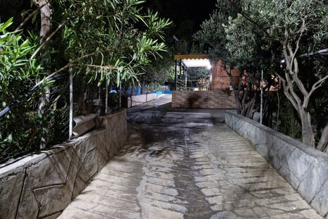 سوئیت مبله عمو ایرج در رودبار