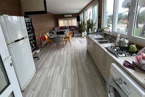 سوئیت ویلا استخردار فردوس در بندرانزلی