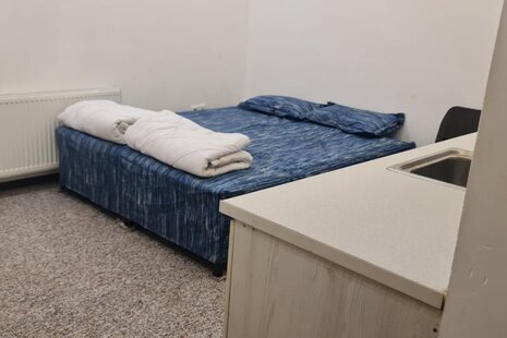 اتاق 28 متری در هتل آپارتمان 4 قم