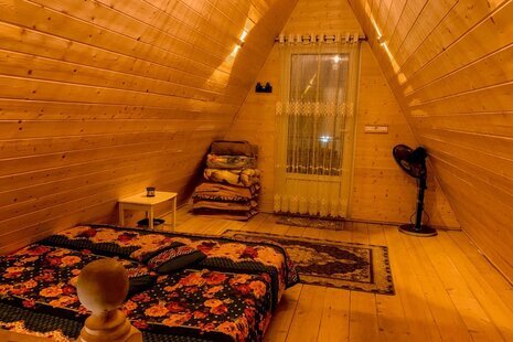 کلبه سوئیسی تکخواب جنگلی دریاچه 2 در شیرگاه