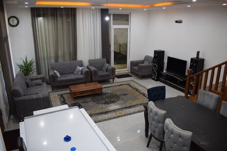 ویلا دوبلکس استخردار آبگرم دوخواب در هشتگرد