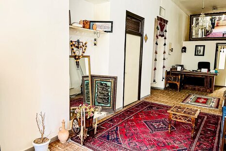 اتاق لیلی و مجنون در اقامتگاه بومگردی اصفهان