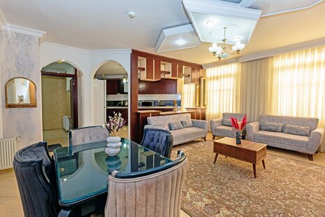 آپارتمان دوخواب پارکینگ دار خیابان امام رضا در مشهد 2،4