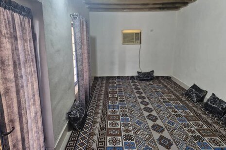 اتاق سنتی 20 متری الهه نمک در بومگردی ساحلی هرمز