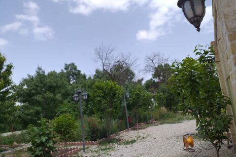 سوئیت45 متری مبله در باغ ویلا در کاشان