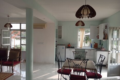 واحد تکخواب مبله در طبقه همکف ویلا نوشهر