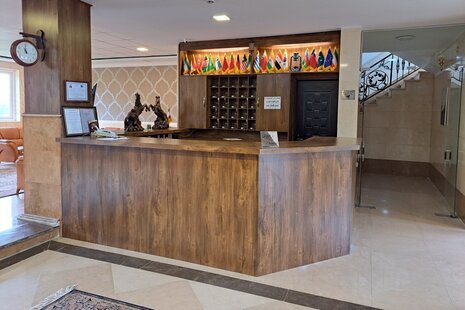 واحد تکخواب 4 نفره در هتل آپارتمان صومعه سرا