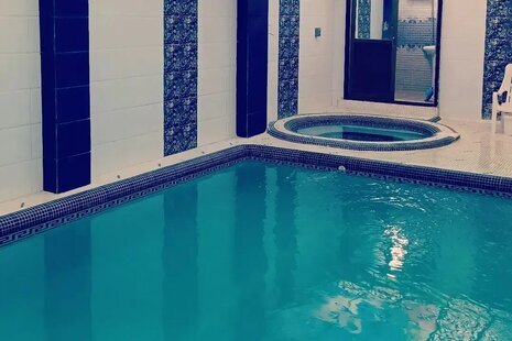 ویلا با بیلیارد و جکوزی و استخرآبگرم در محمودآباد