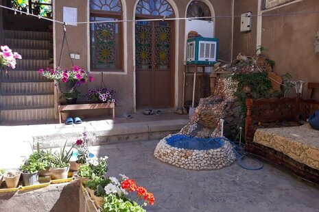 اتاق 2 تخته طبقه زیرهمکف در اقامتگاه بومگردی اصفهان