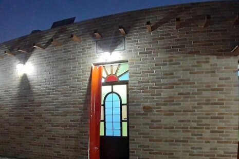 اتاق صدف اقامتگاه بومگردی در بوشهر