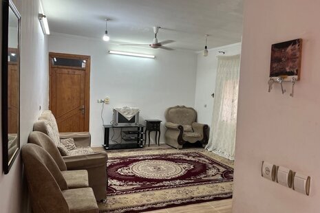 واحد مبله تکخواب طبقه همکف ویلا در علی آباد