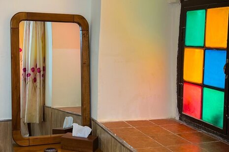 اتاق دبل گلفام در بومگردی شیراز