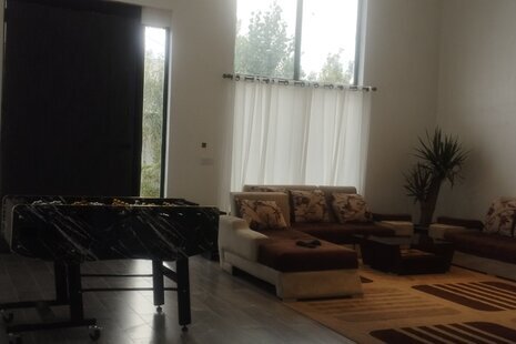 ویلا دوخواب استخردار زنبق در چهارباغ