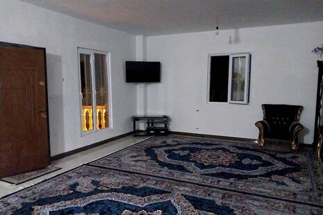 واحد دوخواب مبله در طبقه دوم ویلا فاطیما در فومن