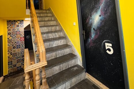 اتاق دونفره اقتصادی دولوکس در هاستل اصفهان