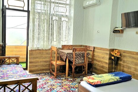 سوئیت تکخوابه بالکن دار مازیار ماسوله
