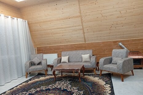 کلبه سوئیسی جنگلی دوخواب راحیل سه هزار در تنکابن