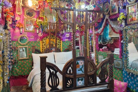 اتاق حجله در اقامتگاه بومگردی قشم