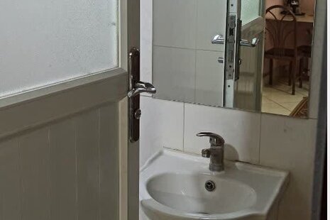 اتاق سه تخت نیکداد در هتل آپارتمان مشهد