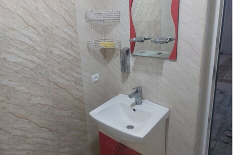 واحد دو خواب در طبقه اول ویلای کلاردشت