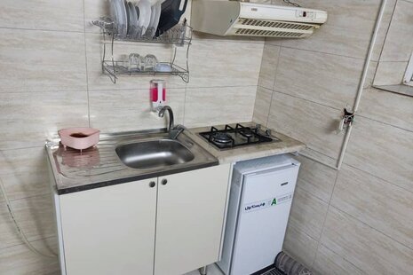 سوئیت چهارتخت در مسافرخانه مشهد