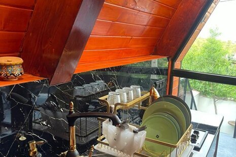 کلبه سوئیسی دوبلکس تکخواب جکوزی دار کلهو در شیرگاه