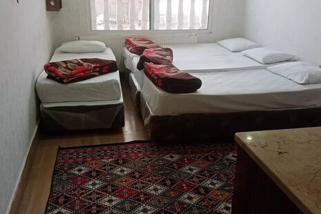 اتاق 4 تخته در مهمانپذیر مشهد