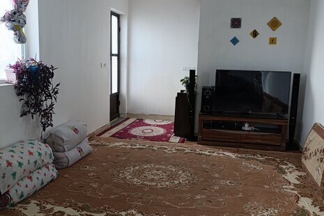 واحد تکخواب در طبقه همکف ویلا بره سر