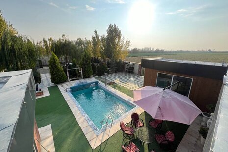 ویلا استخردار سه خواب با زمین فوتبال در تهراندشت