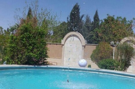 اتاق 4 تخته در هتل در یزد