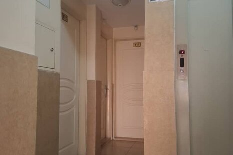 اتاق 102 سه تخت در مسافرخانه میدان خراسان