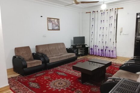 واحد دوخواب مبله در طبقه همکف ویلا در رامسر