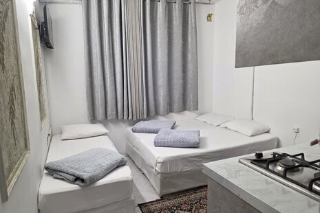 سوئیت سه تخت باب الجواد 1 در مشهد