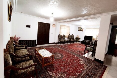 واحد دوخواب طبقه همکف در ویلا فریدون کنار