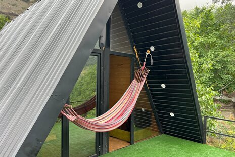 کلبه سوئیسی تکخواب قلعه در سوادکوه