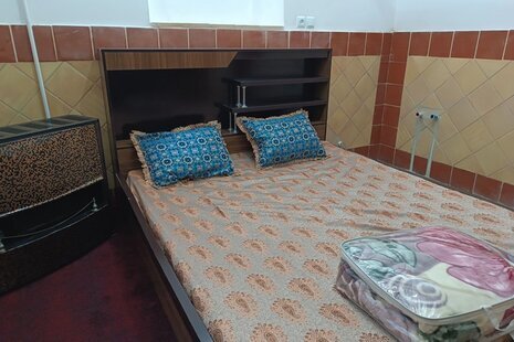 ویلا پنج خواب مبله در بومگردی یزد
